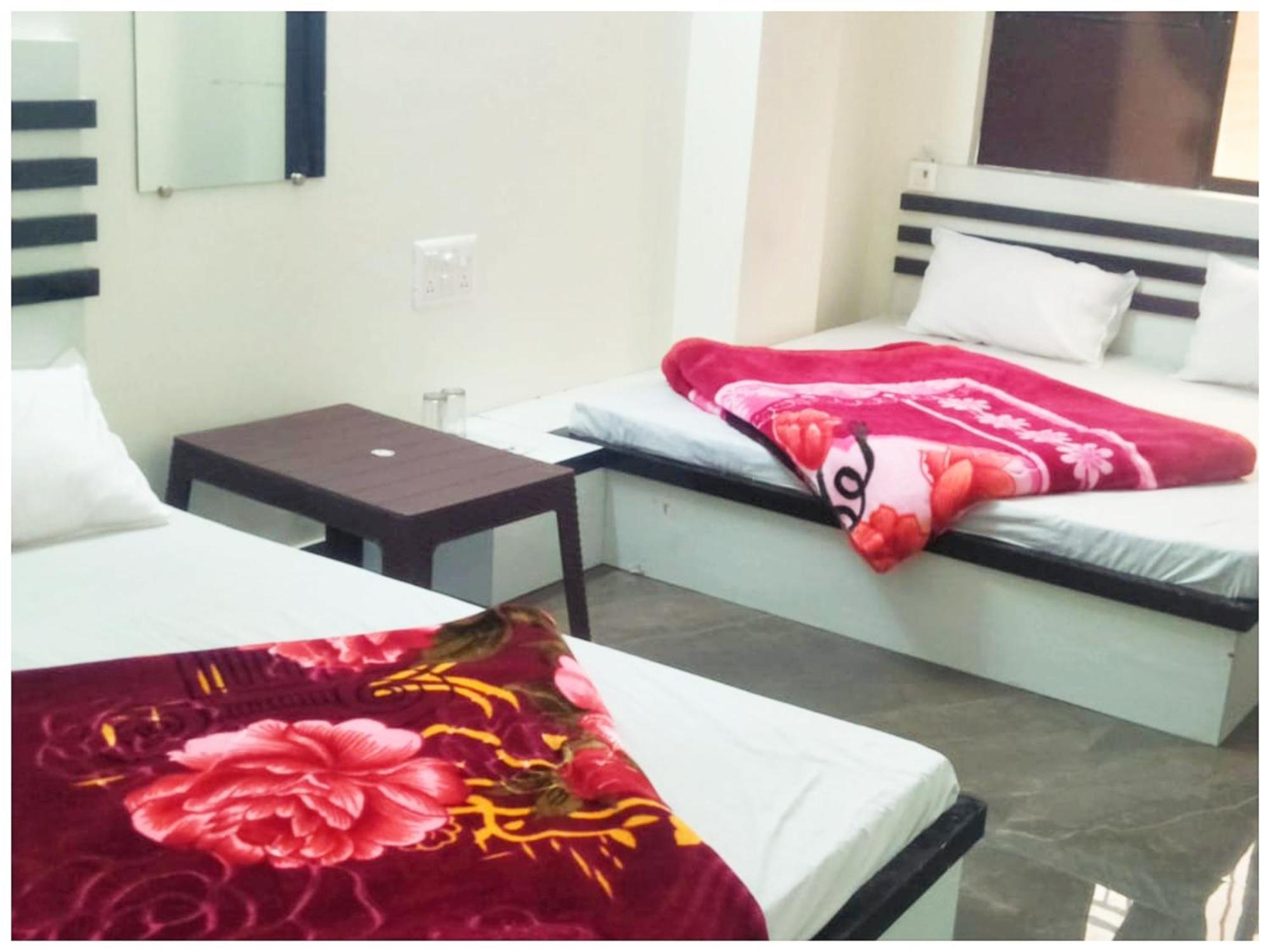 A Premium Hotel Sheeva Inn Near Temple - Fully Air Conditioning - Best Hotel Kankhal Εξωτερικό φωτογραφία